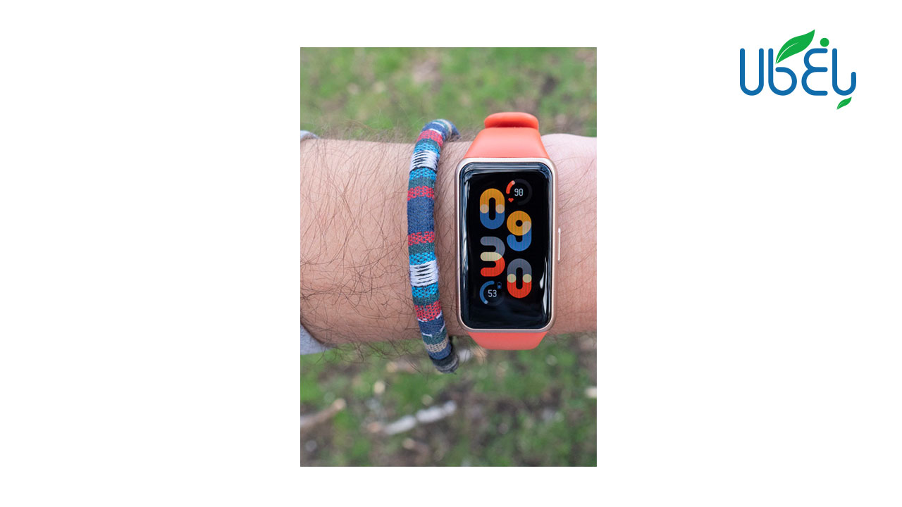 Huawei-Band-6-review-watch-face-on-wrist-2-scaled